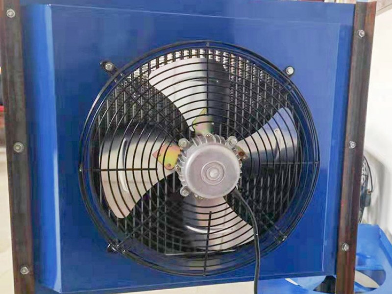 散熱器后罩