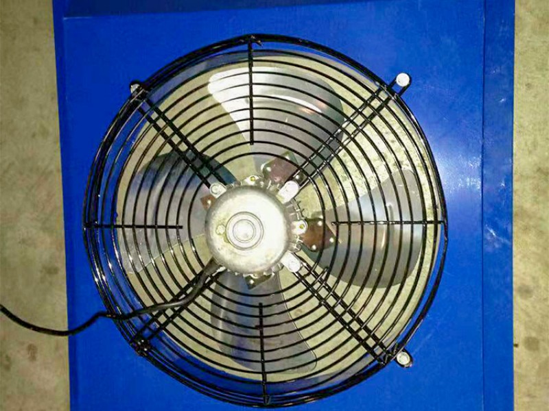 散熱器后罩